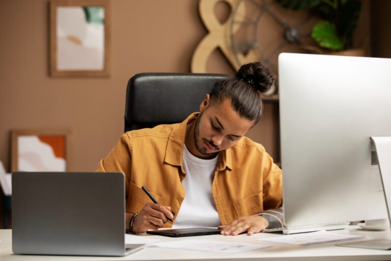 How to Make Money Writing Articles in Kenya (2026): A Beginner’s Guide